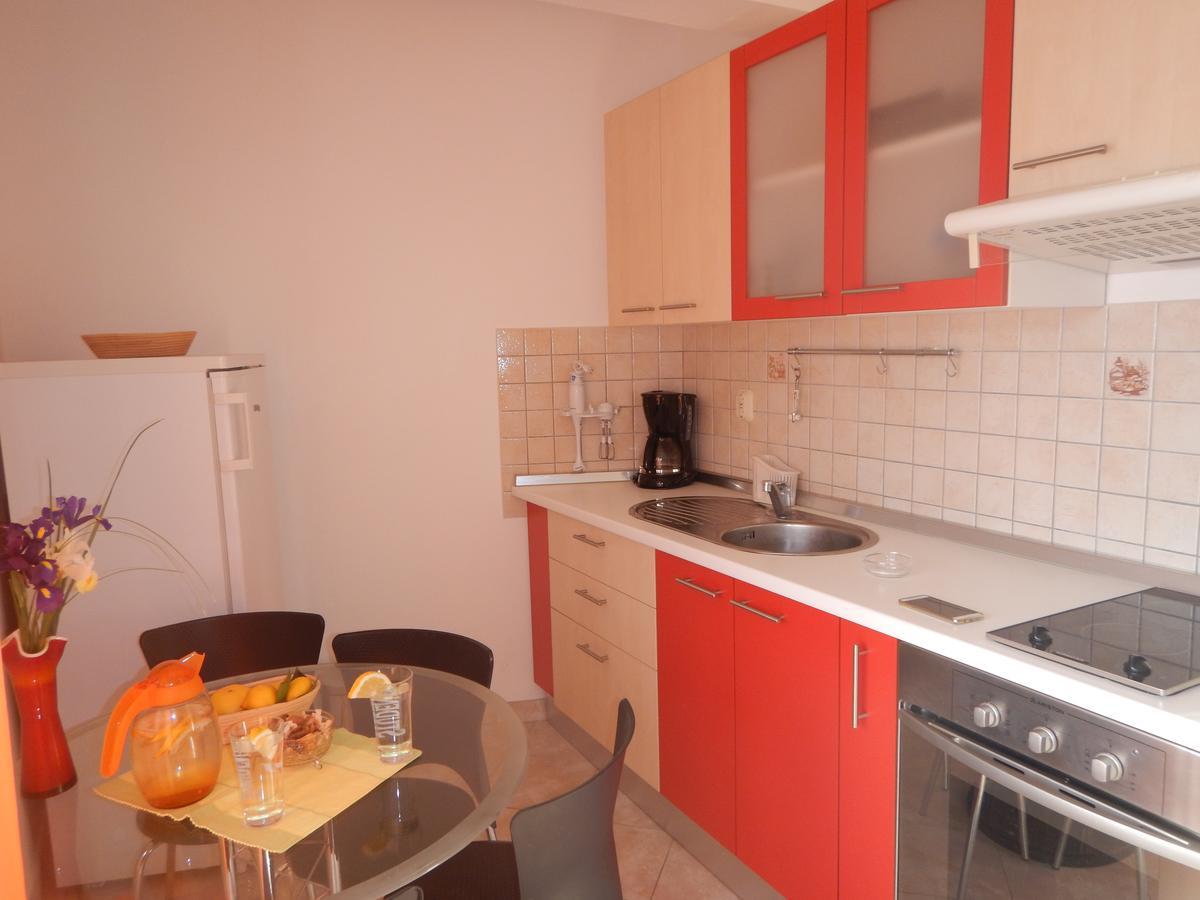 Apartments Val'S Osljak Preko Exteriör bild